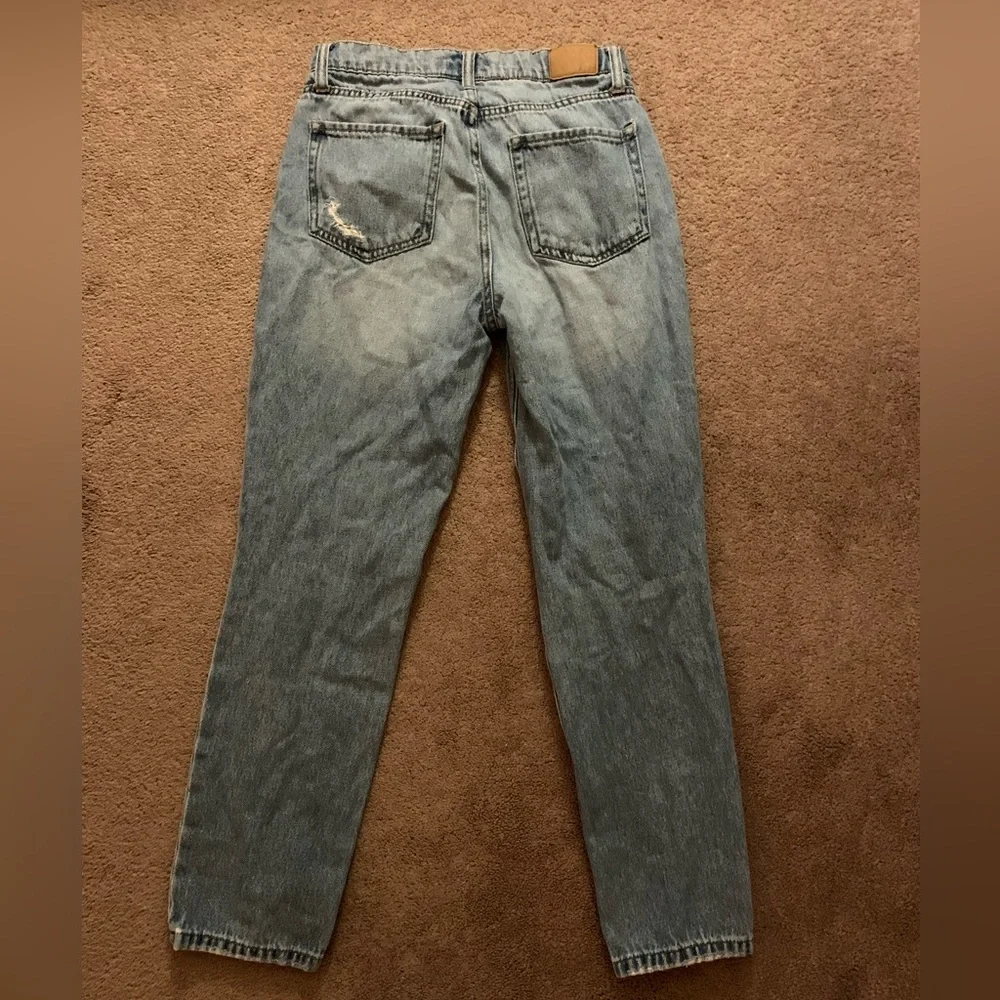 Aeropostale Ripped Mom Jeans - Picture 2 of 2